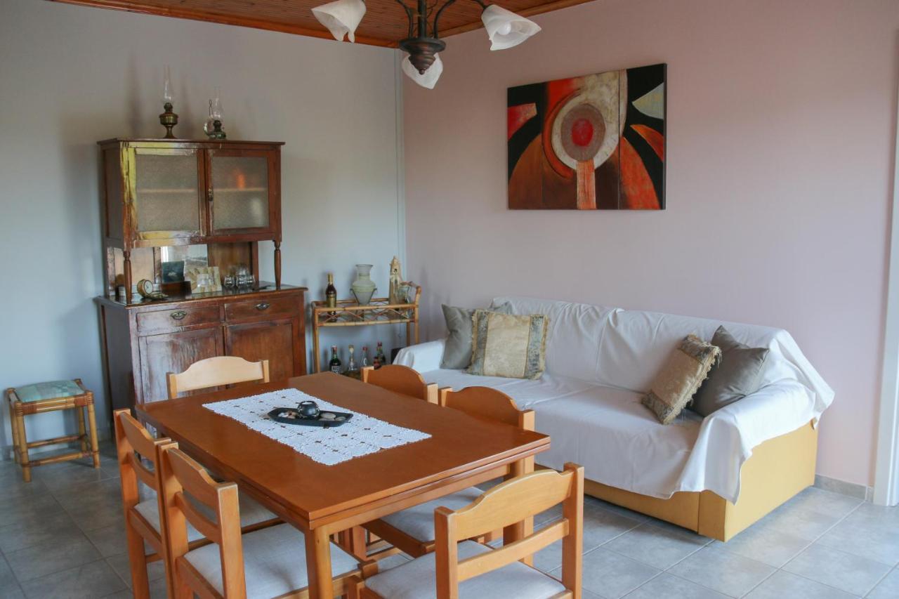 Affittacamere La Casa di Odyssey Dhavgáta Esterno foto
